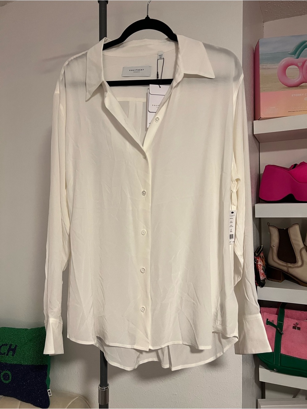 Equipment Femme Essential Silk Button-Down Blouse - Picture 3 of 6